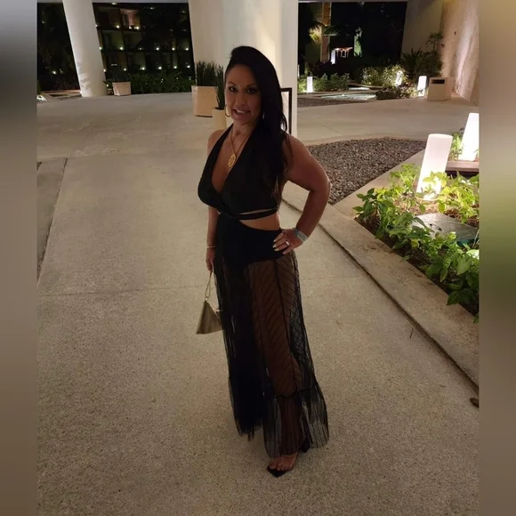 TIE BACKLESS MESH OVERLAY RUFFLE HEM HALTER DRESS WITH BODY SUIT - Picture 8 of 10